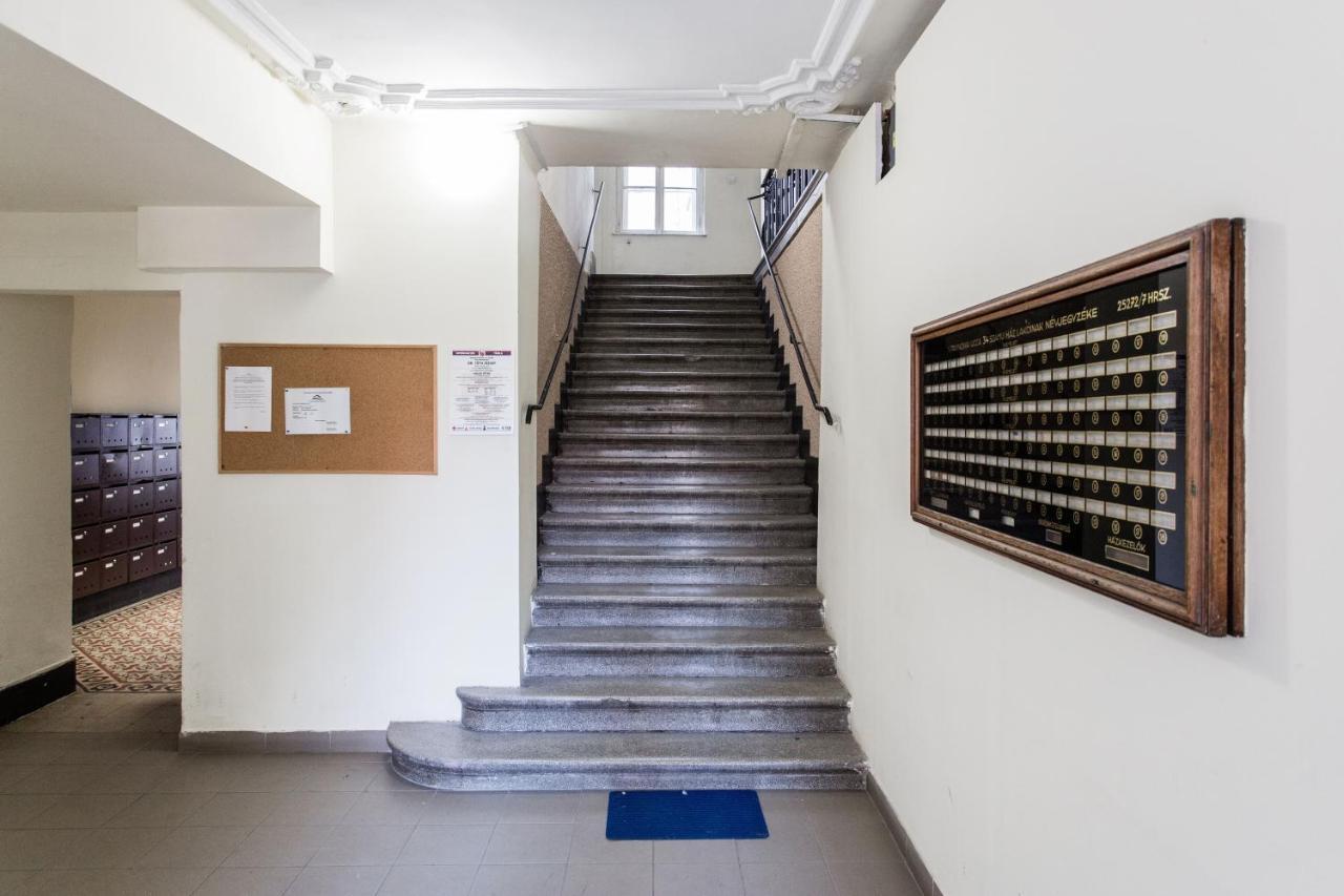 The Little Pearl Close To Westend Βουδαπέστη Εξωτερικό φωτογραφία